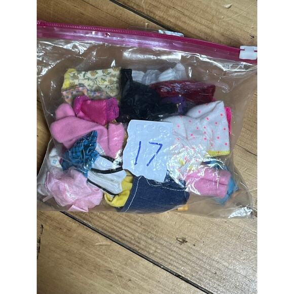 VTG Lot of Mattel Little Tommy & Kelly barbie dolls with clothes - Picture 7 of 7